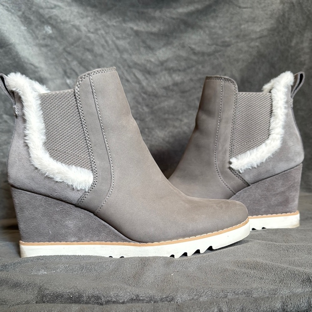 Gray Wedge Ankle Boots with Faux Fur Trim